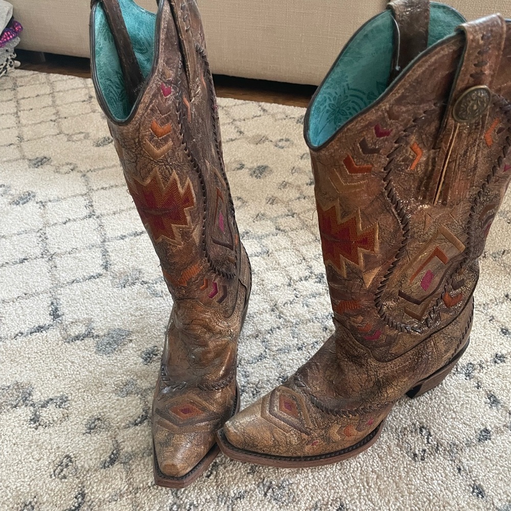 Corral Boots size 8 brand new condition